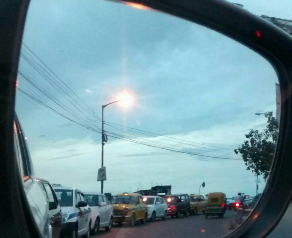 Bumper to bumper traffic on Bondel Road flyover